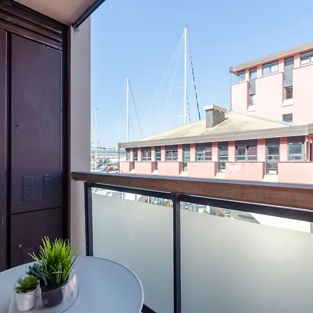 Lägenhet Dock Of The Bay Genova- 2b 1b- 2 Garage E Balcone By Interhome *
