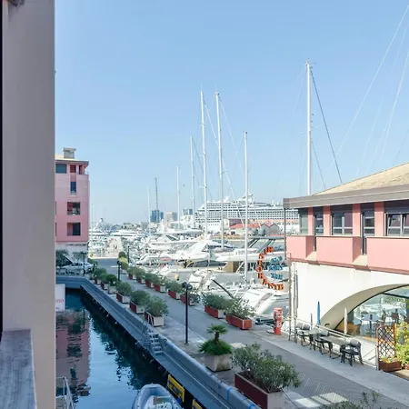 Dock Of The Bay Genova- 2b 1b- 2 Garage E Balcone By Interhome *