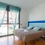 Dock Of The Bay Genova- 2b 1b- 2 Garage E Balcone By Interhome *