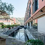 Dock Of The Bay Genova- 2b 1b- 2 Garage E Balcone By Interhome *