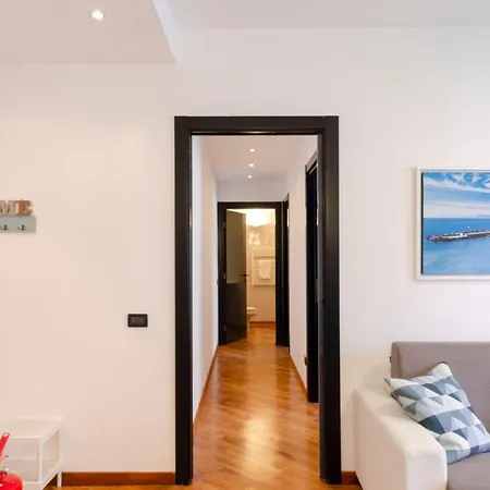 Dock Of The Bay Genova- 2b 1b- 2 Garage E Balcone By Interhome Apartmán Janov